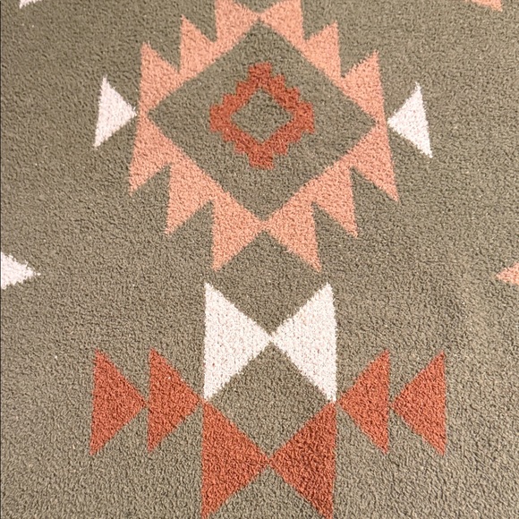 Geometric Patterned Sweater - Picture 3 of 3